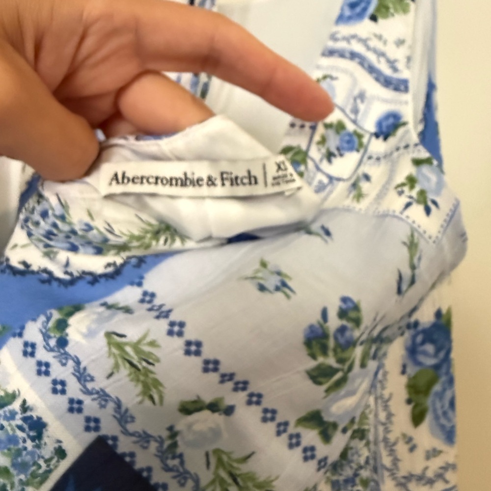 Abercrombie & Fitch Blue and White Patchwork mini Dress - Picture 3 of 3